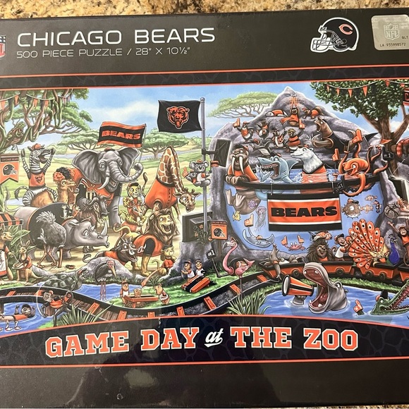 NEW Chicago Bears NFL Game Day at the ZOO 500 Piece Puzzle Sealed - Picture 3 of 4